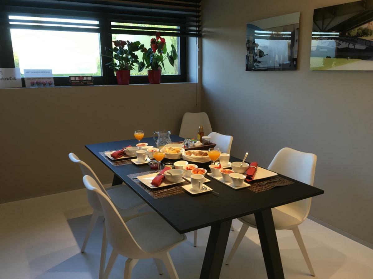 B&B The View Bis คอร์ตไรก์ ภายนอก รูปภาพ